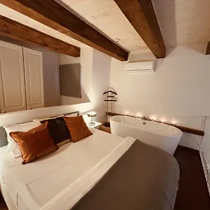 Casa Cara Vittoriosa